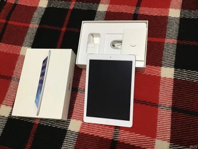 Лот: 12875389. Фото: 1. планшет ipad air 16gb 4G LTE. Планшеты