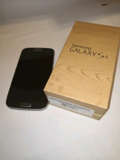 Лот: 11909720. Фото: 1. Samsung galaxy S4 GT-I9500. Смартфоны