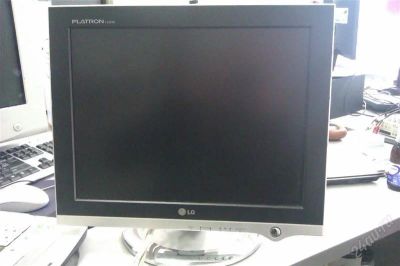 Лот: 1645750. Фото: 1. монитор lg l1520b. ЖК-мониторы
