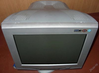 Лот: 126103. Фото: 1. Полурабочий монитор LG F700P. ЭЛТ-мониторы