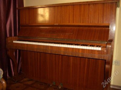Лот: 247279. Фото: 1. Продаю пианино Legnica (Польша... Клавишные