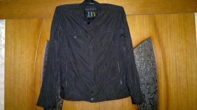 Лот: 8002300. Фото: 1. Куртка мужская черная 50 размер. Верхняя одежда