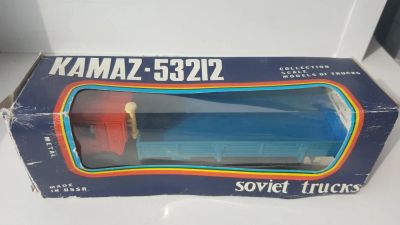 Лот: 10426944. Фото: 1. КамАЗ 53212 полуприцеп (1:43). Автомоделизм