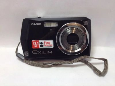 Лот: 3228134. Фото: 1. Фотоаппарат Casio Exilim EX-Z16. Цифровые компактные
