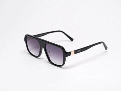 Лот: 24977405. Фото: 1. Очки Dolce &amp; Gabbana. Очки солнцезащитные