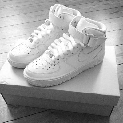Лот: 6277781. Фото: 1. Кроссовки Nike Air Force 1 MID... Кеды, кроссовки, слипоны