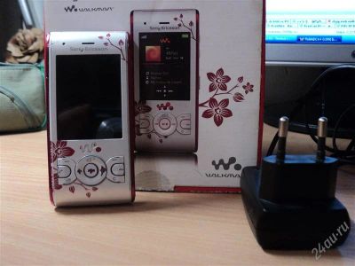 Лот: 1686819. Фото: 1. Sony Ericsson W595 Сотовый телефон... Кнопочные мобильные телефоны