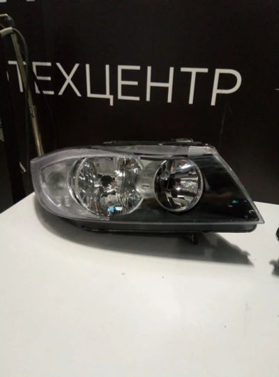 Лот: 14977349. Фото: 1. Фары TYC на BMW 3er e90. Оптика и освещение