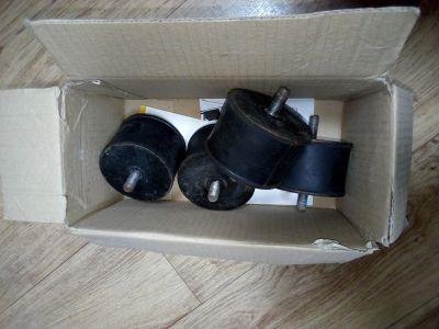Лот: 2176496. Фото: 1. Подушка опоры двигателя ВАЗ-2121... Двигатель и элементы двигателя