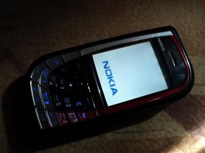 Лот: 2060976. Фото: 1. Nokia 7610 работает отлично! По... Смартфоны