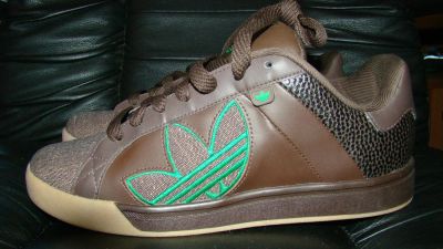 Лот: 4472215. Фото: 1. Новые кроссовки фирмы "Adidas... Кеды, кроссовки, слипоны
