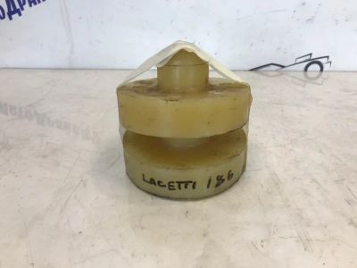 Лот: 21706173. Фото: 1. проставки под стойки Chevrolet... Двигатель и элементы двигателя