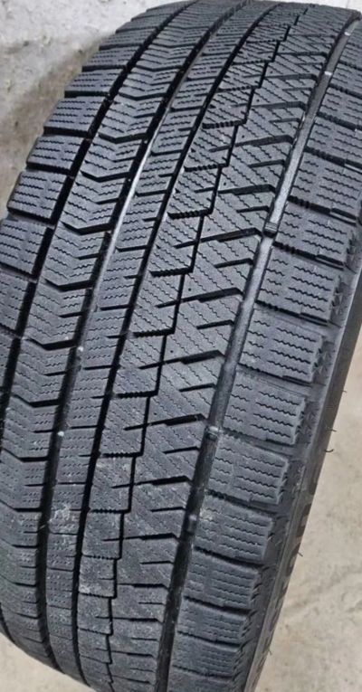 Лот: 24892917. Фото: 1. Bridgestone VRX2 245/45R19. Шины