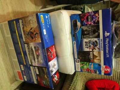 Лот: 17115074. Фото: 1. Sony Playstation 4 +очки Sony... Игровые приставки, консоли