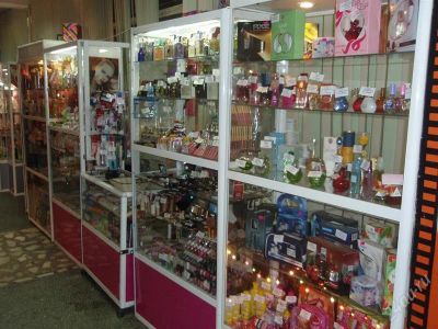 Лот: 2422618. Фото: 1. продам отдел косметики и парфюмерии... Другое (готовый бизнес)
