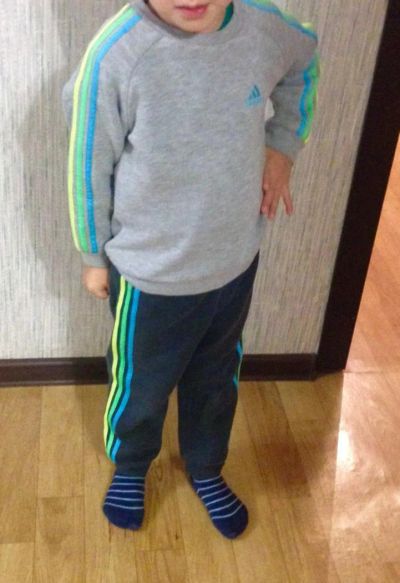 Лот: 8377704. Фото: 1. Костюм adidas 104см. Спортивная одежда