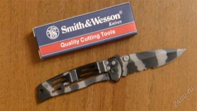 Лот: 843403. Фото: 1. Нож складной Smith & Wesson Small... Ножи, топоры