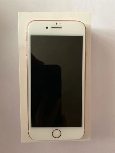 Лот: 15072242. Фото: 1. iPhone 7 32Gb. Смартфоны