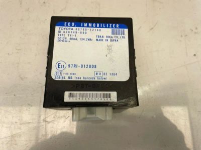 Лот: 21702783. Фото: 1. Иммобилайзер Toyota Corolla ZZE121L. Двигатель и элементы двигателя