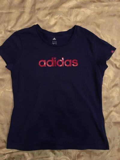 Лот: 8620226. Фото: 1. Футболка Adidas, р.44. Футболки, топы и майки