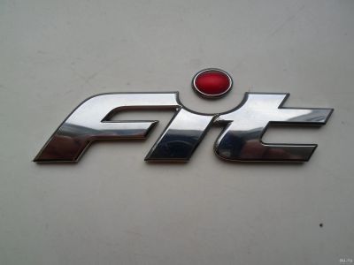 Лот: 16350580. Фото: 1. Хонда Фит эмблема(логотип). Наклейки автомобильные