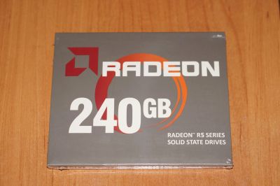 Лот: 21971526. Фото: 1. SSD диск AMD Radeon R5 240ГБ... Жёсткие диски