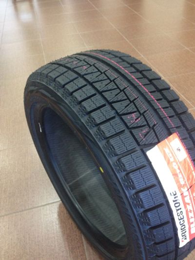 Лот: 14288730. Фото: 1. 205/55 R16 Bridgestone Blizzak... Шины