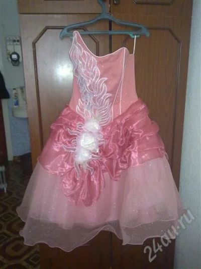 Лот: 213418. Фото: 1. Выпускное платье р. 44-46. Платья