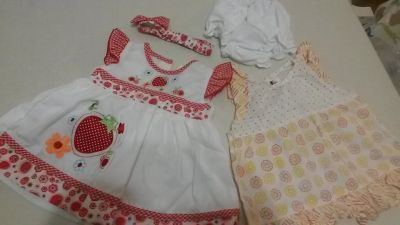 Лот: 8409609. Фото: 1. 2 платья на девочку. Платья, сарафаны