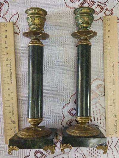 Лот: 16401450. Фото: 1. пара бронзовых подсвечников,камень... Подсвечники, канделябры