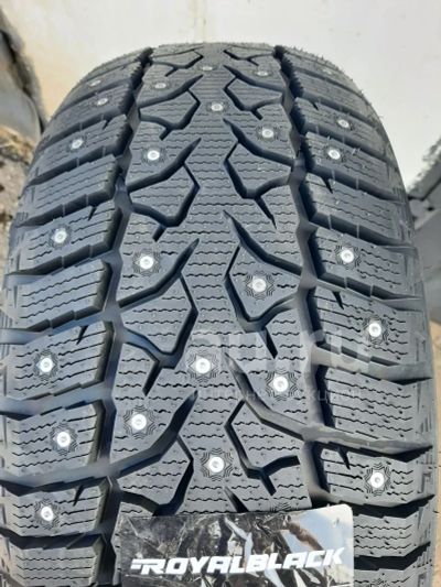 Лот: 23696873. Фото: 1. Зимняя резина 235/65 R-17 "Royal... Шины