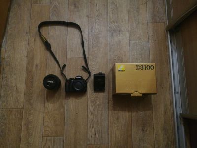 Лот: 15166888. Фото: 1. Зеркальный фотоаппарат nikon D3100... Цифровые зеркальные