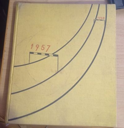 Лот: 17314647. Фото: 1. Книга "Спортивная слава 1947-1957. Книги