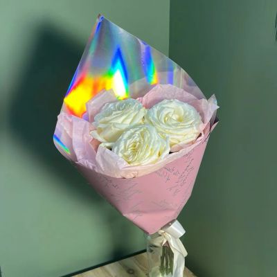 Лот: 23360425. Фото: 1. Лот 8 из 10. Мини-букет из 3 роз... Свежие цветы