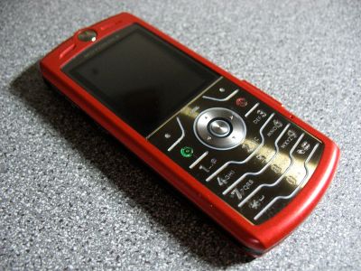 Лот: 19098809. Фото: 1. Motorola l7 Red. Кнопочные мобильные телефоны