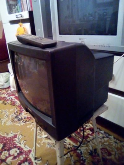 Лот: 11508659. Фото: 1. Телевизор на дачу Samsung 37cм... Телевизоры
