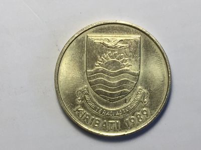Лот: 12732361. Фото: 1. Кирибати. 2 доллара. 1989 год... Австралия и Океания