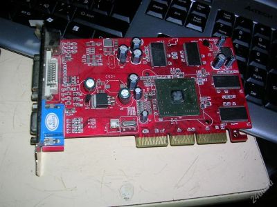 Лот: 62654. Фото: 1. Radeon 9600. Видеокарты