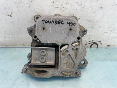 Лот: 23513011. Фото: 1. кронштейн акпп Volkswagen Touareg... Двигатель и элементы двигателя