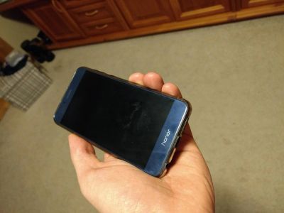 Лот: 9610301. Фото: 1. Huawei Honor 8 Синий 64 GB. Смартфоны