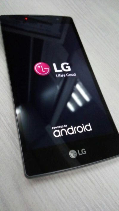 Лот: 6414059. Фото: 1. Новый в идеальном состоянии LG... Смартфоны