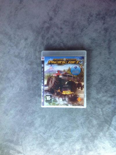 Лот: 3671960. Фото: 1. Motorstorm Pacific Rift. Игры для консолей