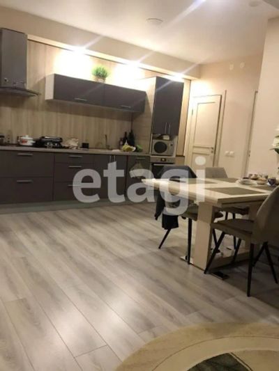Лот: 21217512. Фото: 1. Сдам 2-комн. кв. 70 кв.м. Красноярск... Квартиры, студии