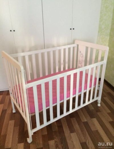Лот: 10274072. Фото: 1. Детская кроватка Micuna с матрацем. Детские кровати и кроватки