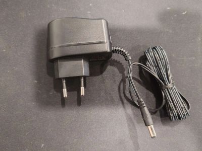 Лот: 23598056. Фото: 1. Блок питания AC 220V (100-240V... Зарядные устройства, блоки питания для бытовой техники