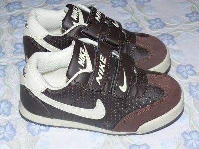 Лот: 1666898. Фото: 1. Кроссовки коричневые Nike р.30... Кеды, кроссовки