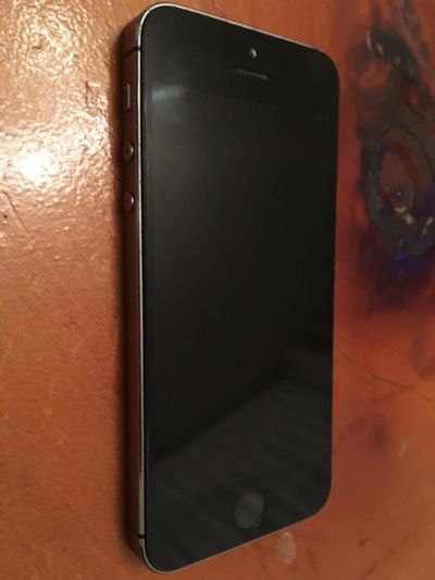 Лот: 10845427. Фото: 1. iPhone 5S 32Gb LTE РСТ. Смартфоны