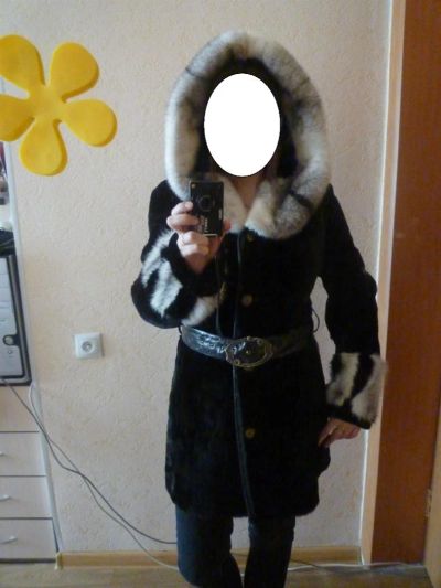 Лот: 3156191. Фото: 1. Мутоновая шуба с отделкой из норки. Верхняя одежда