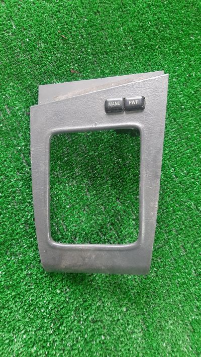 Лот: 18740182. Фото: 1. Консоль АКПП Toyota Camry, Vista. Салон