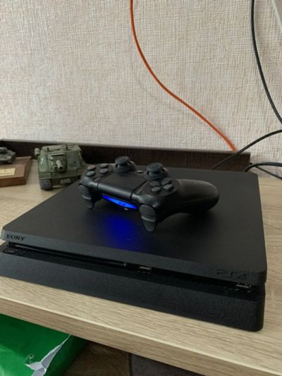 Лот: 17552489. Фото: 1. Sony PlayStation 4. Игровые приставки, консоли